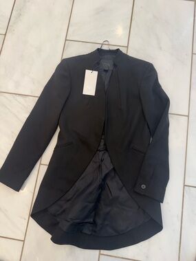 Zara Black Collarless Tail Blazer